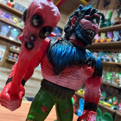 Skinner Ogos Mandarake Sofubi #57152e