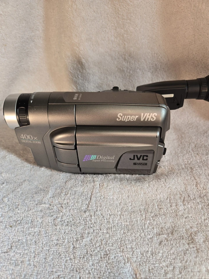 JVC GR-SXM527U Compact SVHS-C Video Camcorder Remote 400x Zoom - Image 3 of 4