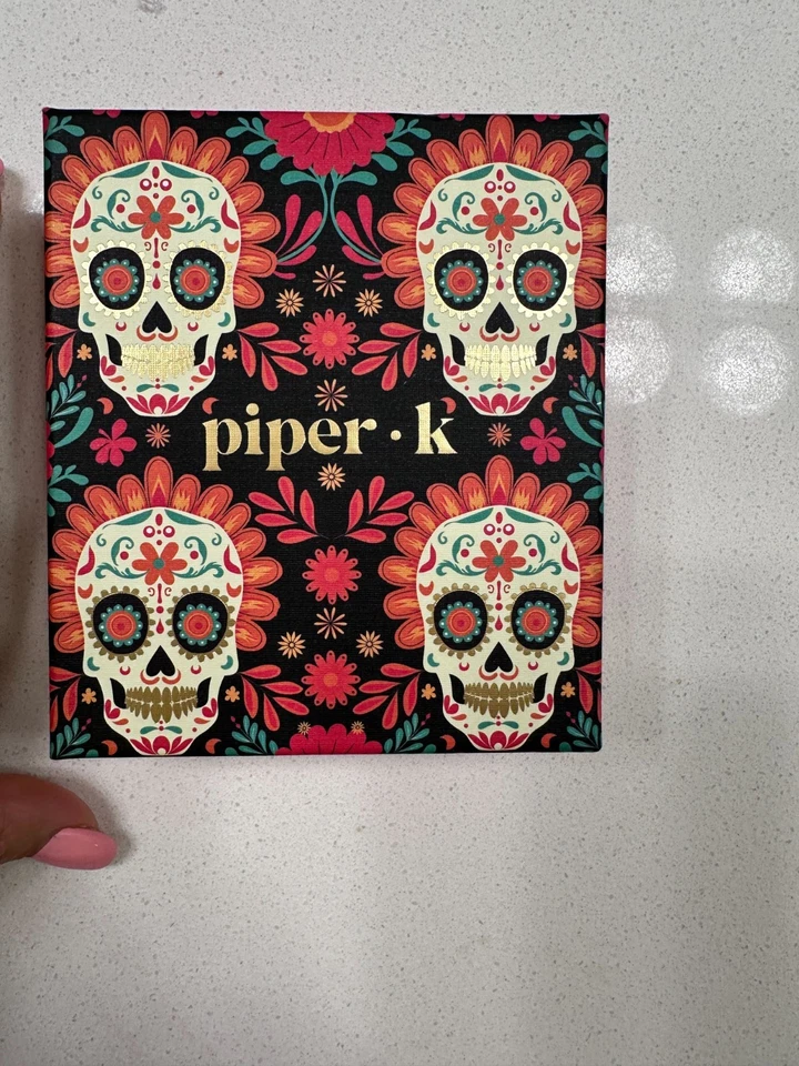 Piper K 午夜爬行者蜘蛛玻璃石黑色胸针 3 英寸胸针 全新带盒 — 第 4/4 张图片
