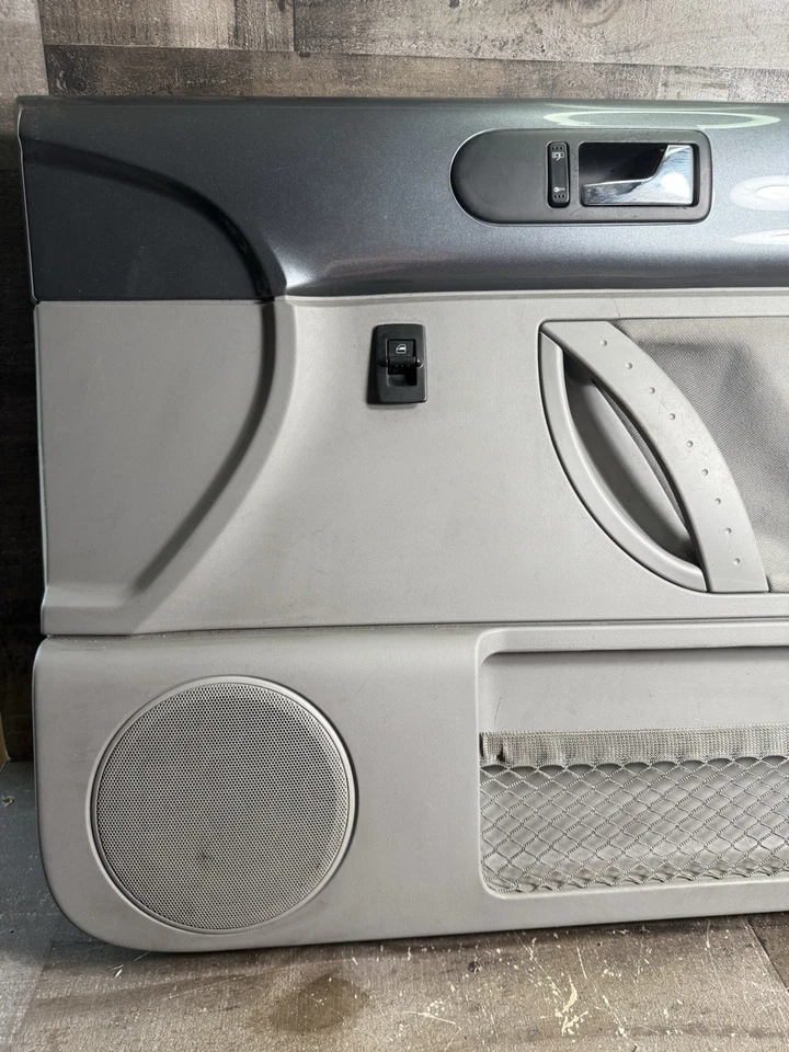 Серебристо-серая панель пассажирской двери для кабриолета Volkswagen VW Beetle 03–10 годов выпуска под правую руку - Изображение 2 из 4