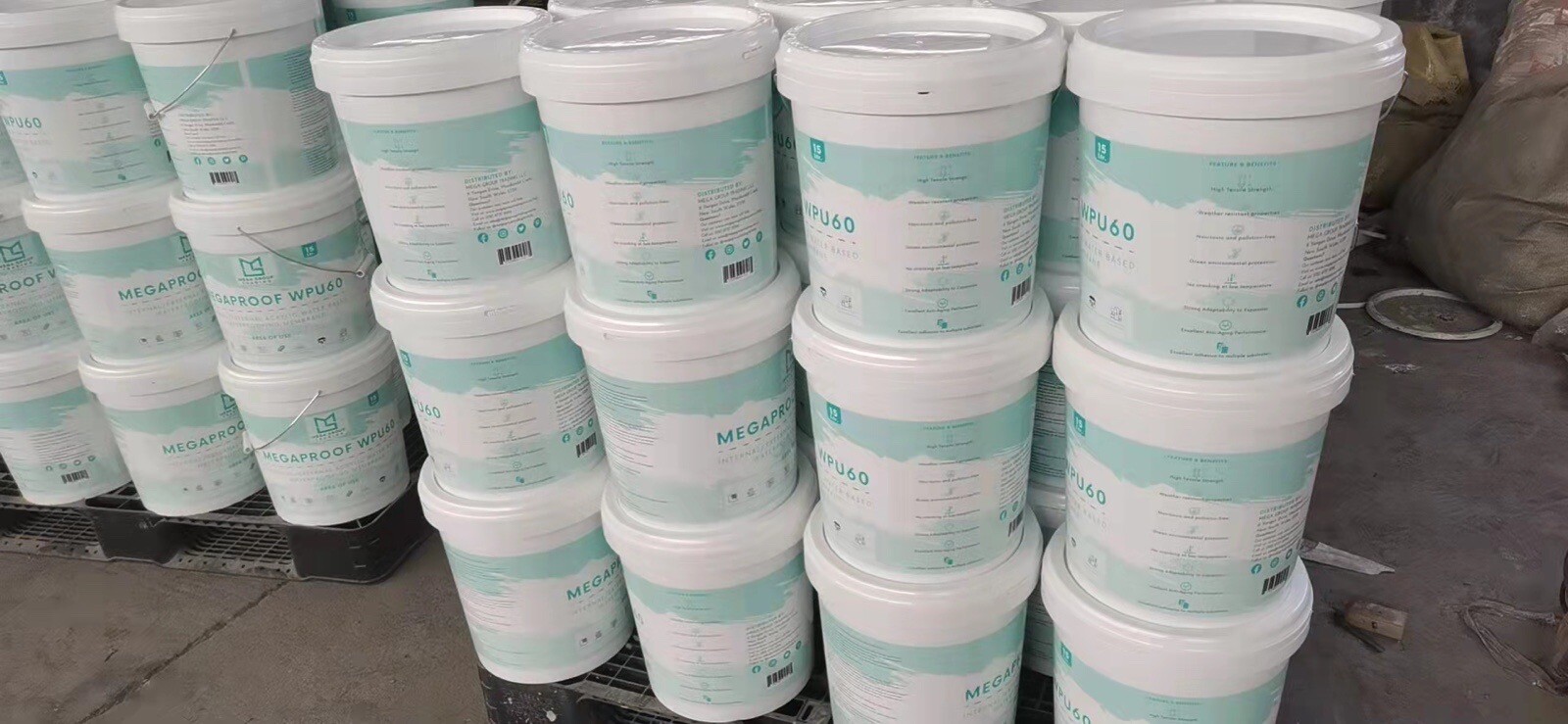 Waterproofing buckets Internal/ external Waterbased acrylic membrane