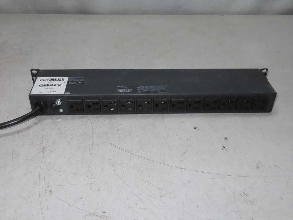 Tripp Lite PDUMH15 120V power single AC input 12A with racks kit - Image 2 of 3
