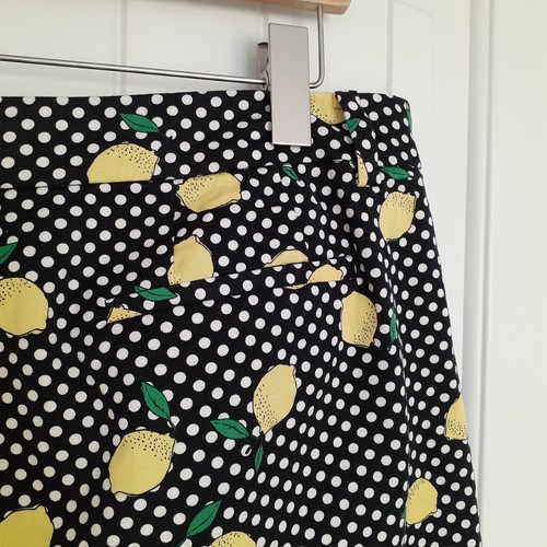 Lane Bryant Women's Lemon and Polka Dot Cotton Shorts Black Yellow Size 14 - Picture 8 of 9