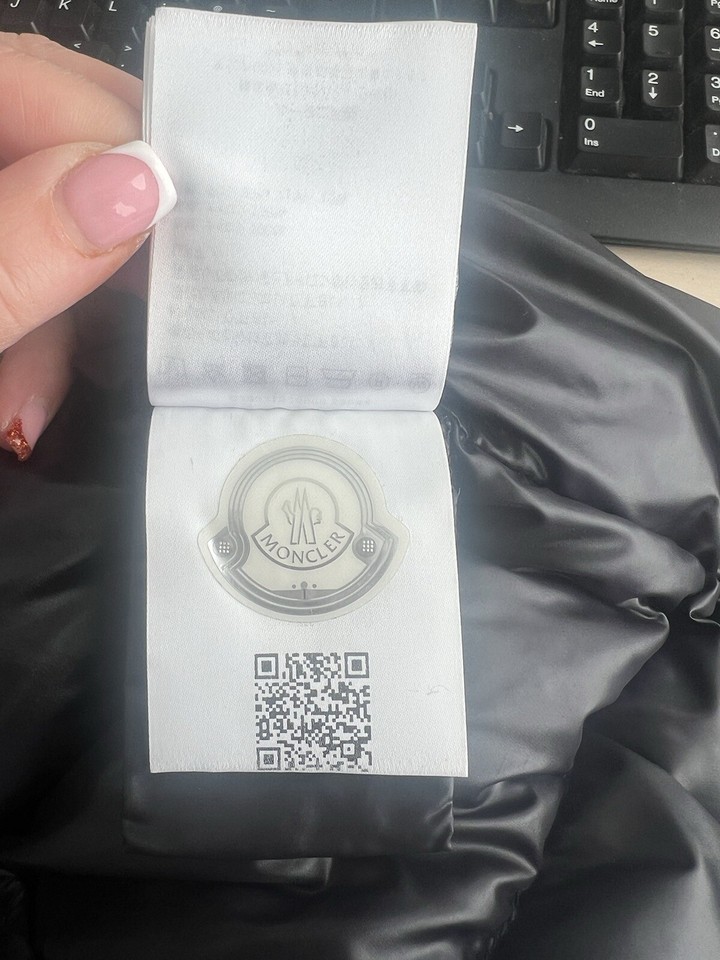 Moncler Suyen Long Down Jacket Ladies Size 4 UK (16) Black Good