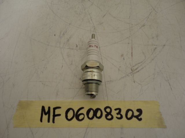 Champion RL78C Spark Plug Candela Malaguti Aprilia Piaggio Gilera Italjet Morini