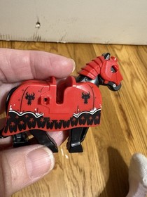 Lego Horse Armored Red Barding From Set 70402 Gatehouse Raid Black Dragon Heads