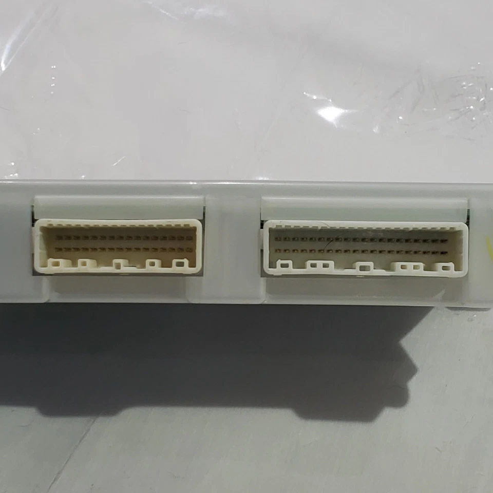 08-13 INFINITI G37 G35 AC Climate Temperature Control Amplifier 27760 JK700 OEM - Image 3 of 4