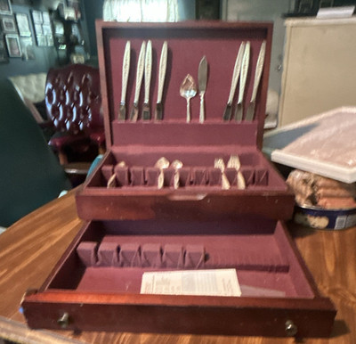 International Silver Deep Silver 45pc Silverplate Flatware Set for 8 Wood Case