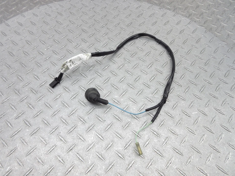 2007 04-09 Honda VT750 Shadow Aero OEM Oil Sensor Cover Wire Assy - Image 4 of 4