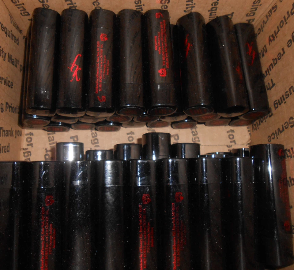 50 labiales Your Best Friend YBF lápiz labial rosa brillante 0,12 oz sin caja AL POR MAYOR $$ Foto 2 de 3