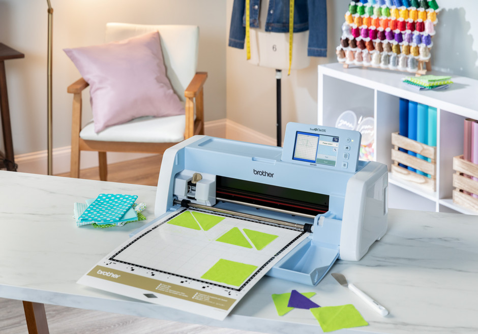 Brother SDX325 ScanNCut Craft Cutting Machine + Roller, Scraper, Cutter Tool Set