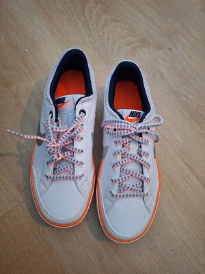 NIKE Girls' Capri LTR (GS) Tennis Shoes-White/Metallic Silver