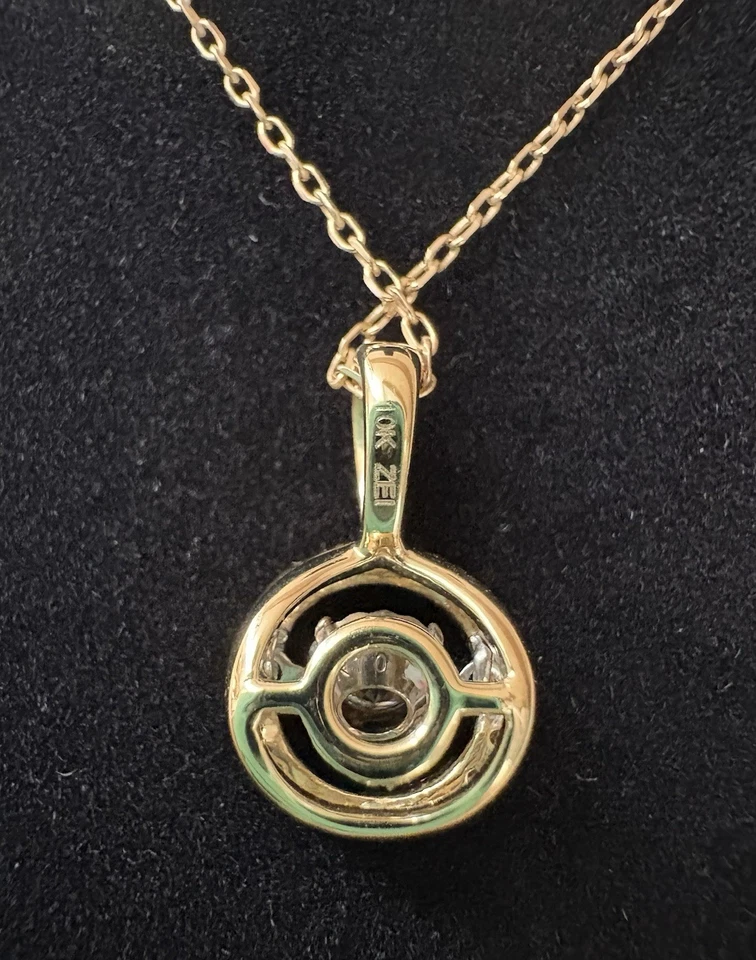 Collar de diamantes de corte redondo Kay Jewelers Unstoppable Love en oro amarillo de 10 k Foto 3 de 4