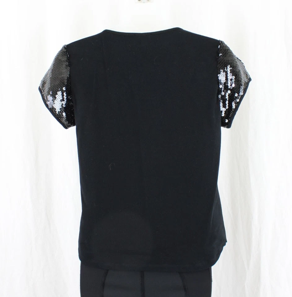 Top de manga corta Leggiadro para mujer negro mezcla de algodón con detalles de lentejuelas talla grande Foto 2 de 4