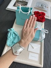 Bracciale Tiffany & Co. Elsa Peretti argento osso medio taglia M polso sinistro $2.250