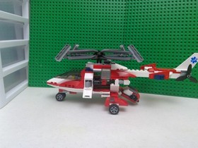 LEGO City 7903 Rescue Helicopter w/Instruction & Minifigures ~missing hook~