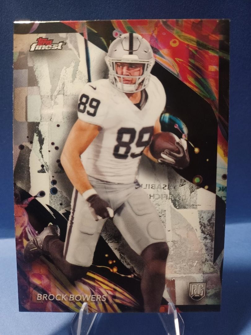 2024 Topps Finest - Uncommon Brock Bowers #182 Refractor (RC)