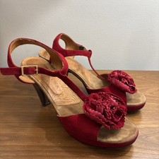 Chie Maharaja Xifon Suede Platform Heel Sandals Red Floral Appliqu� Size 38 US 7