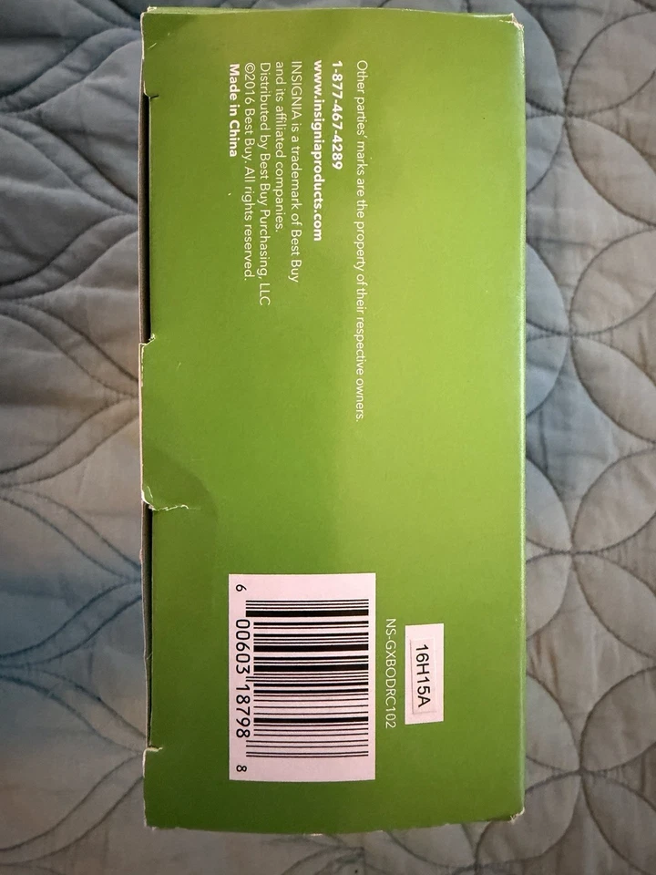 Insignia - Dual Controller Charger for Xbox One - Black - Image 3 of 4