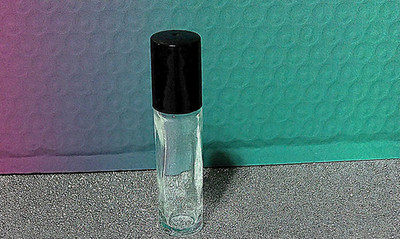 BLACK OPIUM WOMEN Perfume Body Oil / PLUS MORE