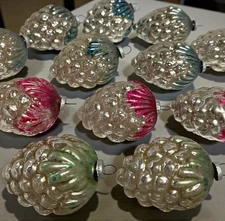 Vintage JAPAN “BUMPY BERRY FRUIT” MERCURY GLASS FEATHER TREE ORNAMENTS-Box Of 12