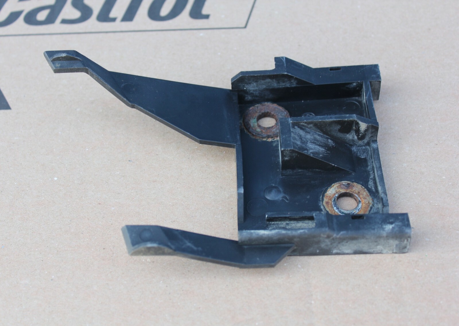 GENUINE BMW E30 2 DOOR COUPE 4 DOOR SEDAN & TOURING REAR BUMPER 