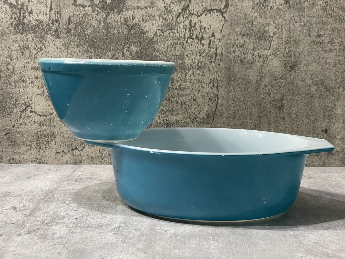 リース #492   American vintage Vintage Lime Green Pyrex Casserole 2 Quart Baking Dish 232