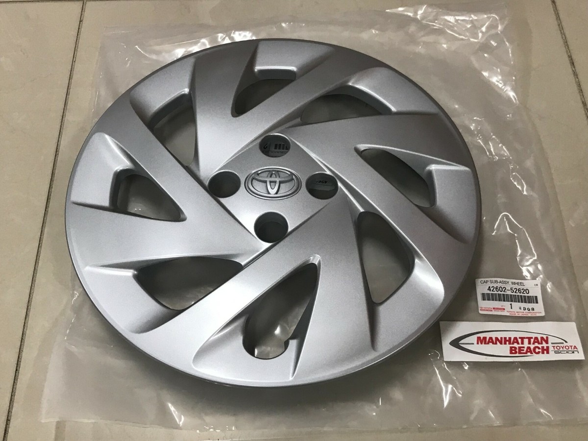 16-19 PRIUS C TYPE C Genuine Toyota Wheel Cover HUB CAP 16 INCH