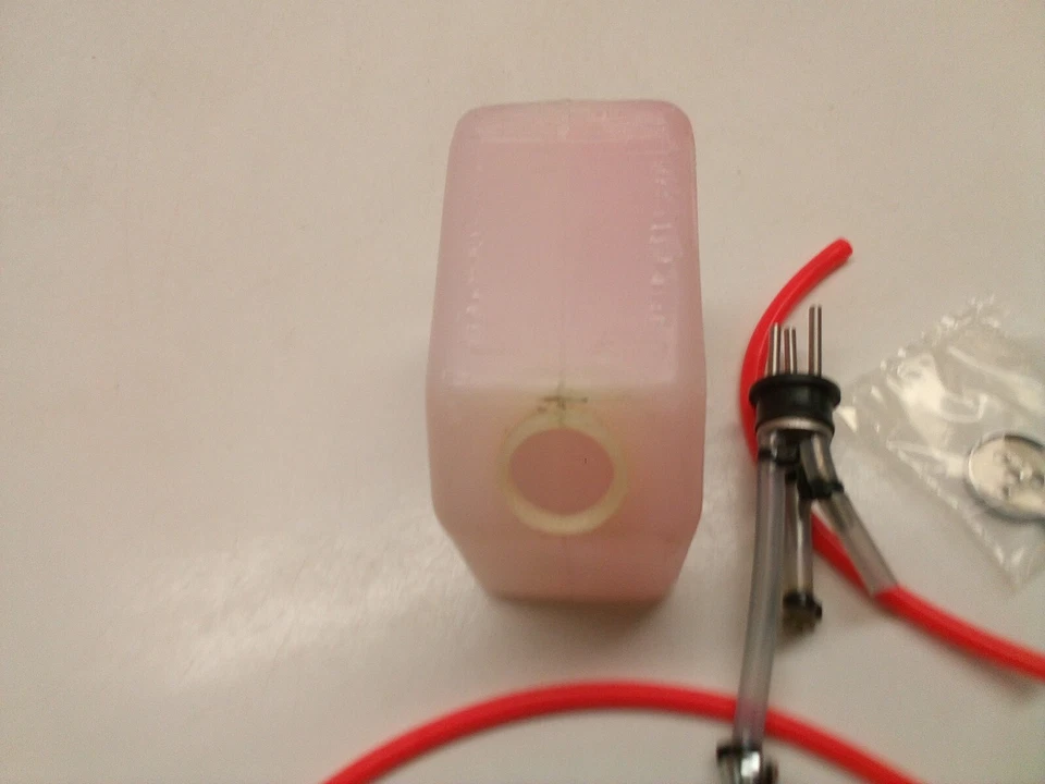 Quick Worldwide Quick 30 Pro RC Helicopter Feul Tank - Image 4 of 4