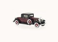 Packard 902 Standard 8 Coupe (1932) Resin Model Car 47105 Packard 902 Standard 8 Coupe (1932) Resin Model Car 47105