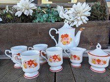 Vintage Unmarked 1960s Floral Teapot Set