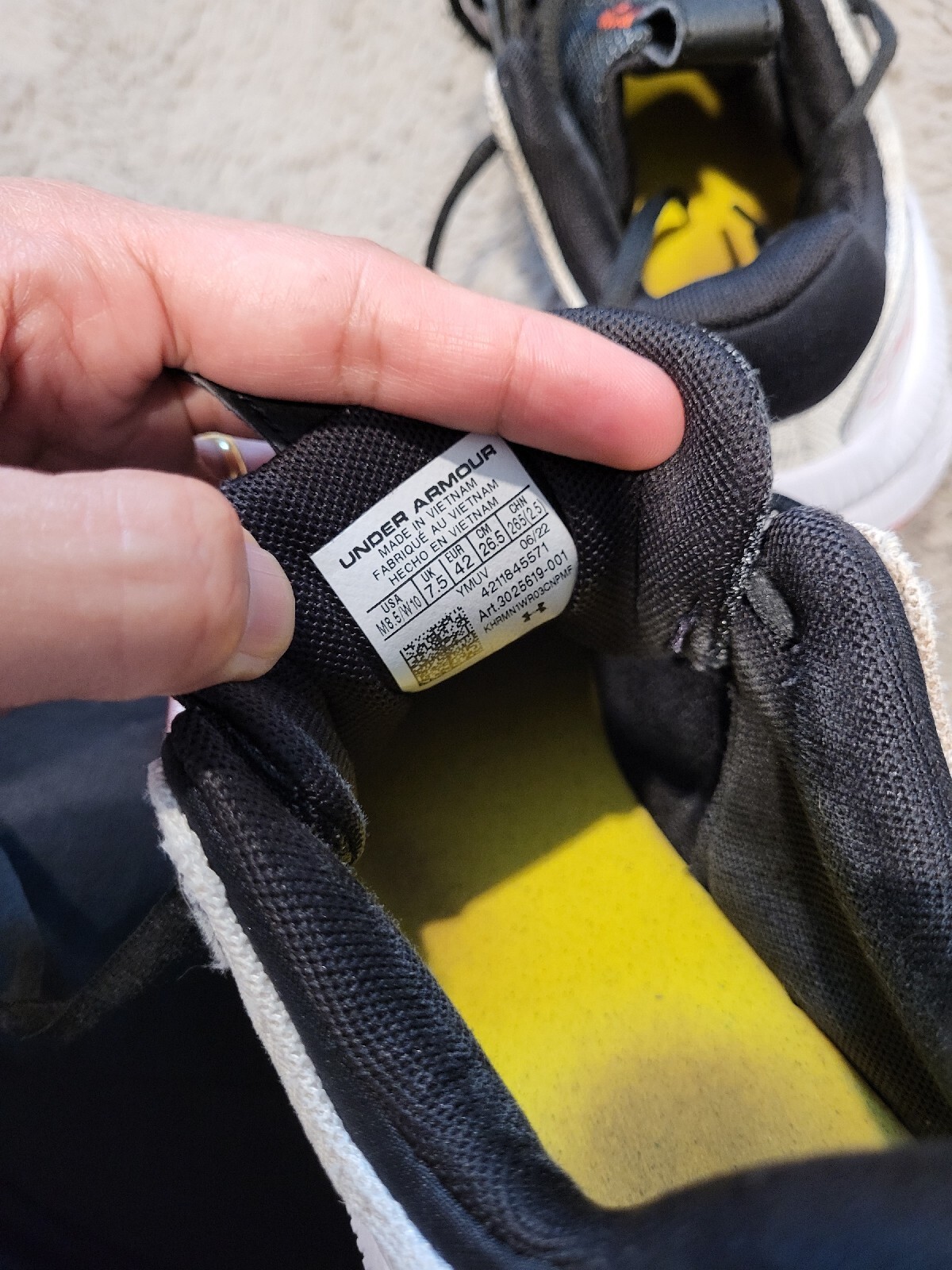 Under Armour Unisex UA TWENTY47 Basketball Shoes Mens Size 8.5 Womens