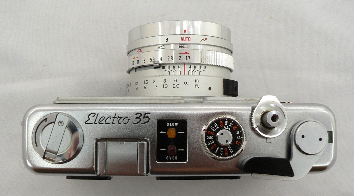 Yashica Electro GS 35mm Camera & Yashinon-DX 45mm F1.7 Lens *FILM