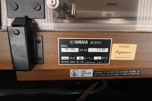 Funktionierender, Yamaha YP-701 Plattenspieler mit neuem Riemen drauf und Bedienungsanleitung - Bild 6 von 8