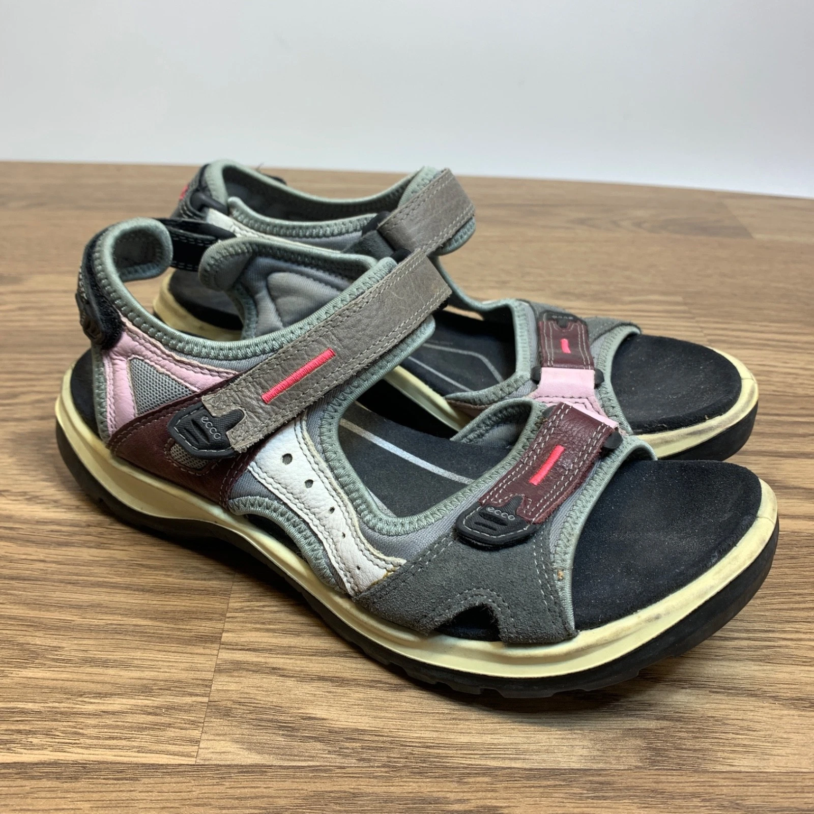 Sandali da trekking colorati con cinturino Ecco donna taglia 10 US 41 EU Yucatan Offroad