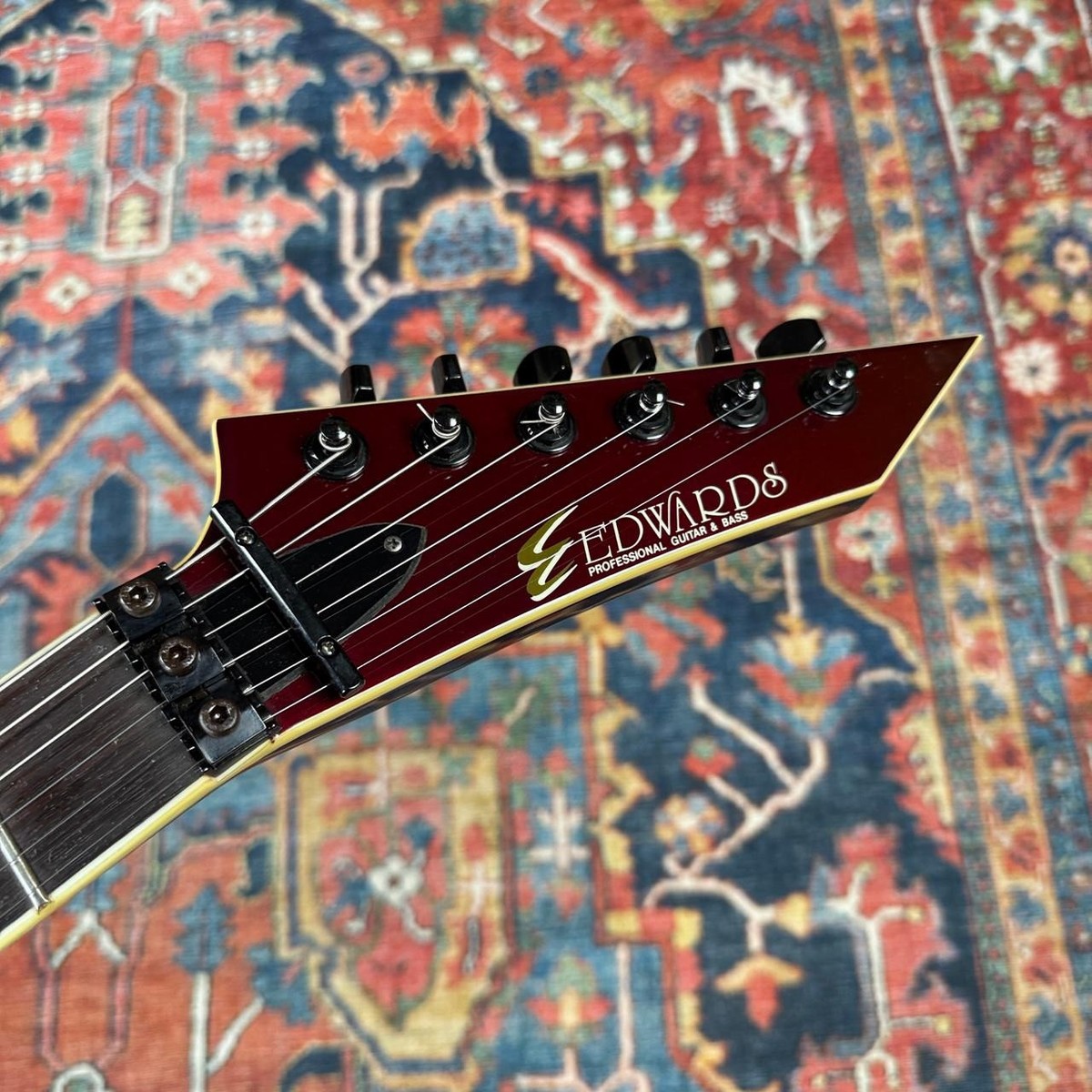 Edwards by ESP EC-98V Penicillin's Chisato Artist Model Flying V
