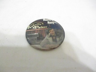 RANDY RAY (RANDY TRAVIS) ORIGINAL BUTTON WHEN HE FIRST STARTED