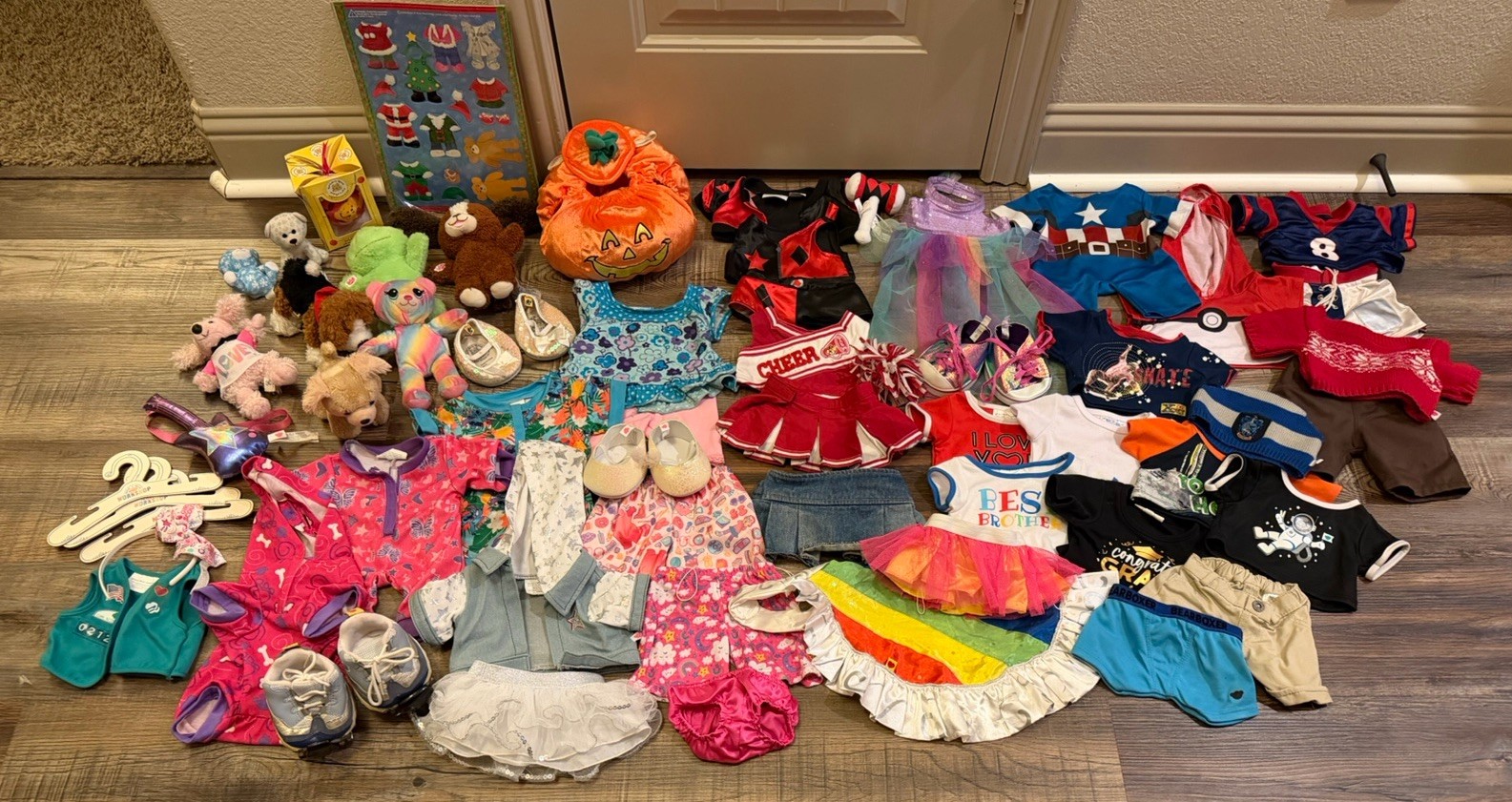 LARGE LOT 65 PIECES OF BUILD A BEAR CLOTHING, ACCESSORIES , & MORE