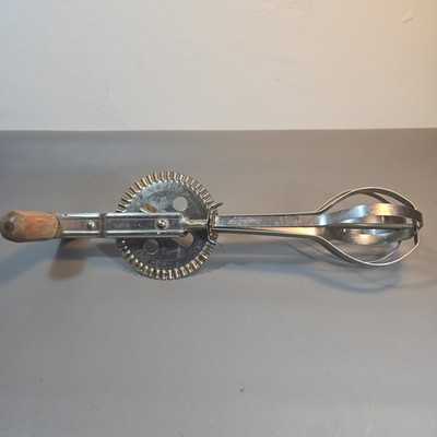Vintage 1950s A&J Ekco High Speed Super Center Drive Rotary Egg Beater Stainless