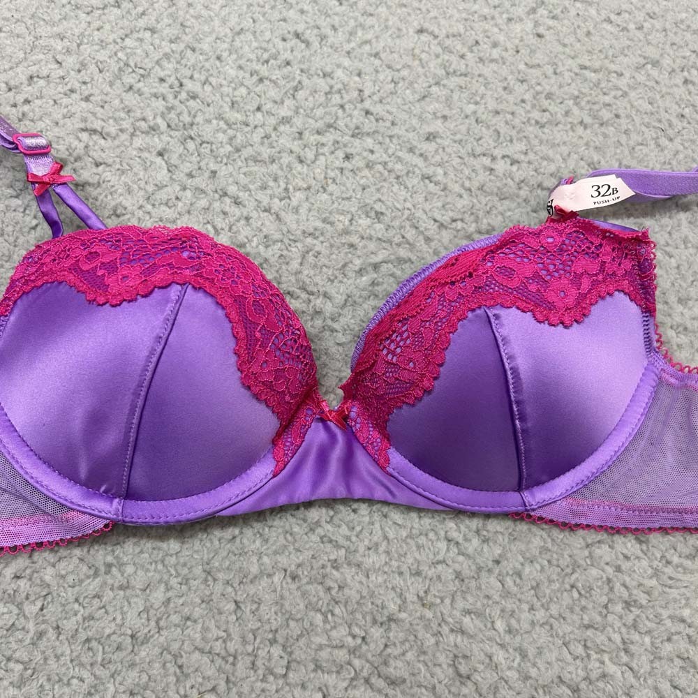 Victoria Secret Bra 32B Push Up Bra Tease Push-Up NWT