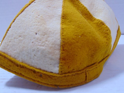 Lowe and Campbell Athletic Goods - Yellow/White Felt Beanie Vtg 1950's GA Tech - Picture 3 of 8