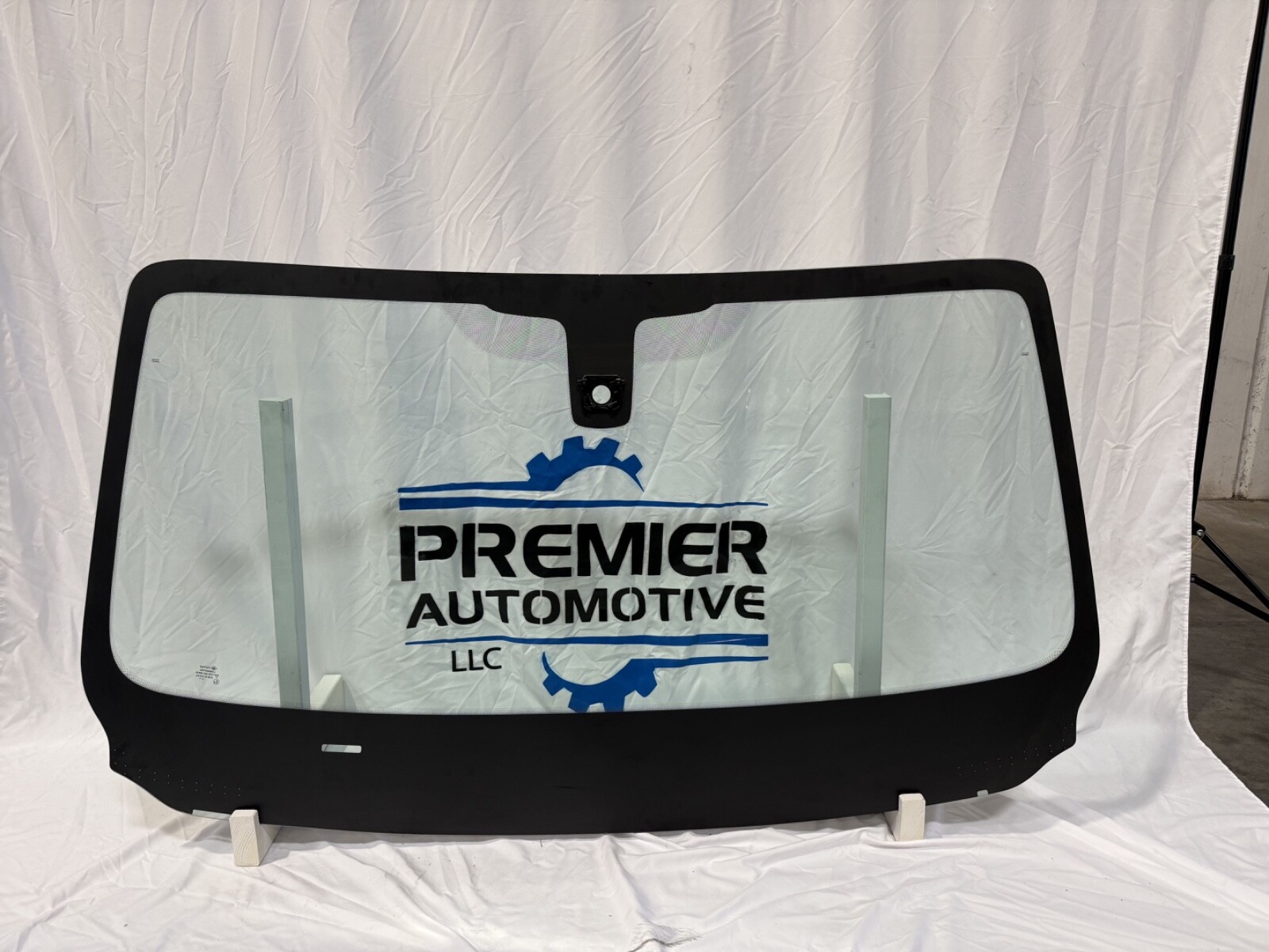 14-23 Rolls Royce Wraith windshield Windscreen NO LDWS HUD ***NEW AFTERMARKET***