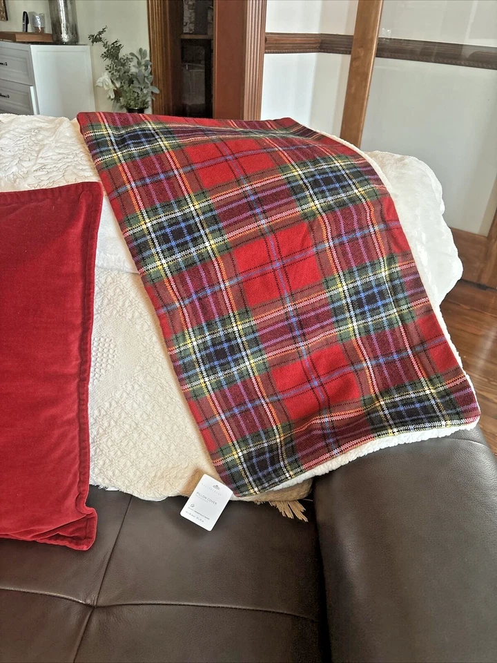 Almohada a cuadros Pottery Barn piel falsa Stewart Simon fiesta regalo cumpleaños/ Foto 4 de 4