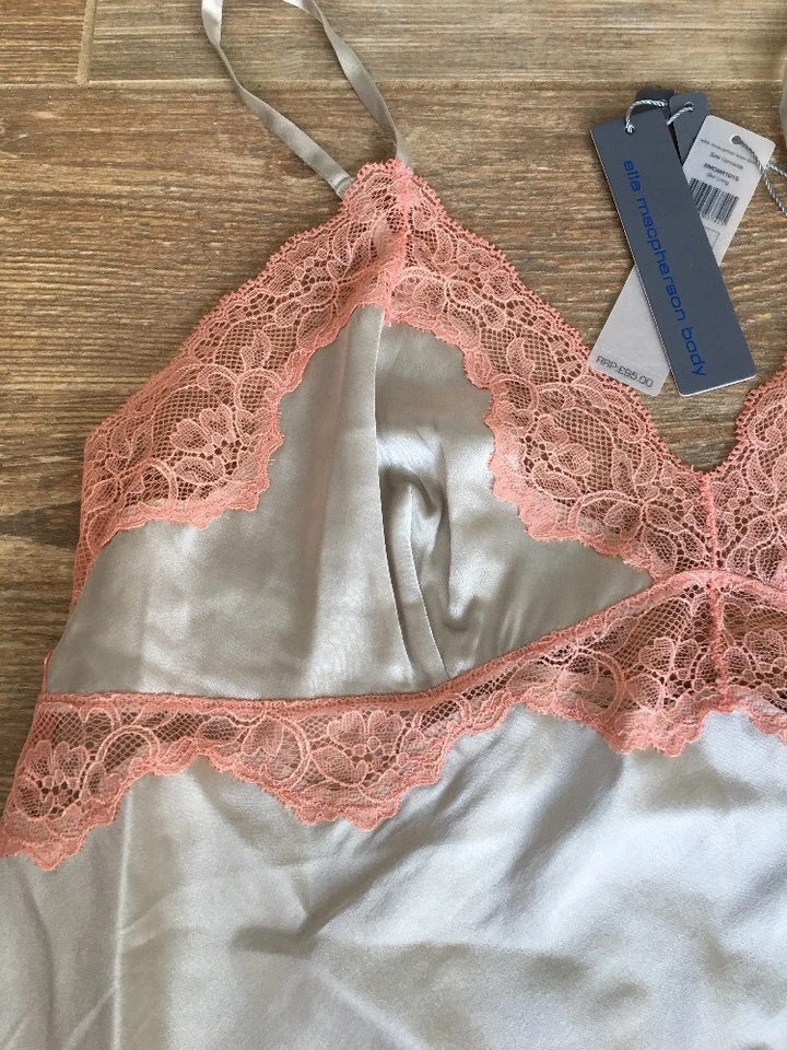 Elle Macpherson Francés Seda Plateado Camisol Cami Borde de Encaje M Nuevo con Etiquetas $120  Foto 3 de 4