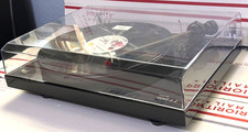 MUSIC HALL MMF 2.2 STEREO TURNTABLE HiFi RECORD -MADE IN THE CZECH REPUBLIC 