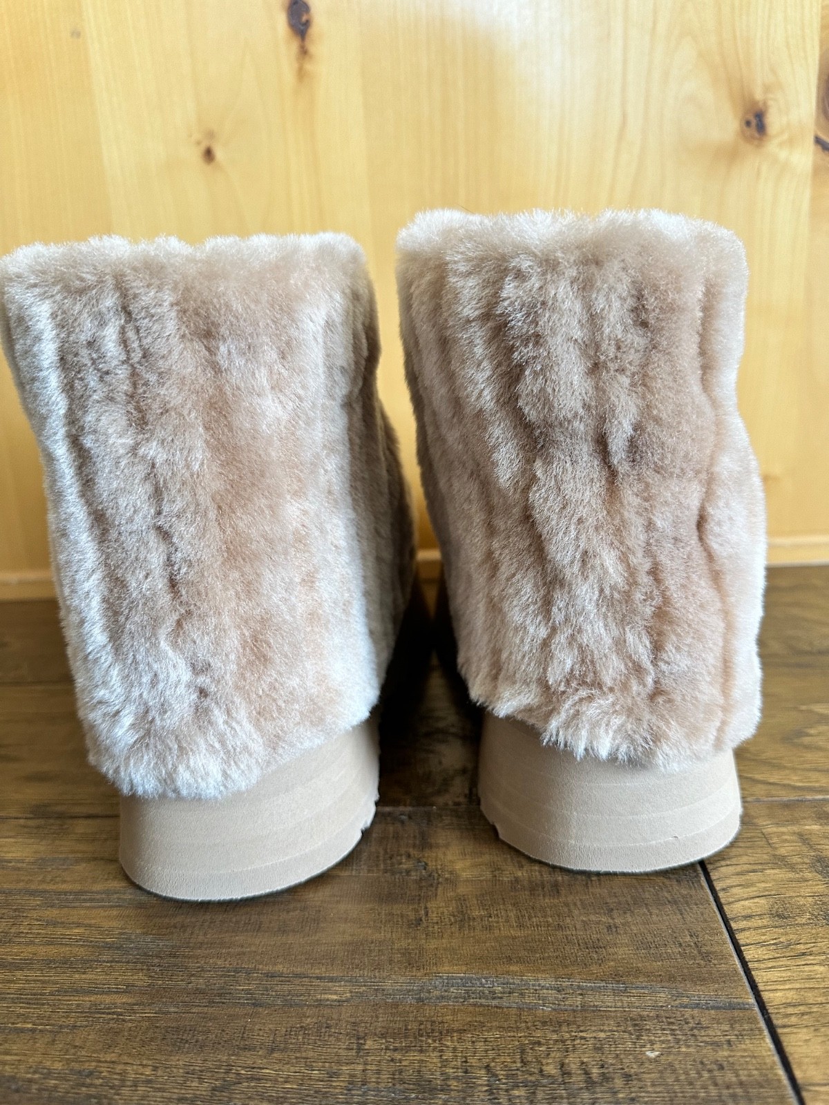 NEW RARE UGG CLASSIC SHORT MINI SHERPA CORDUROY BOOTS 8  PLATFORM CHESTNUT NWOB image 9