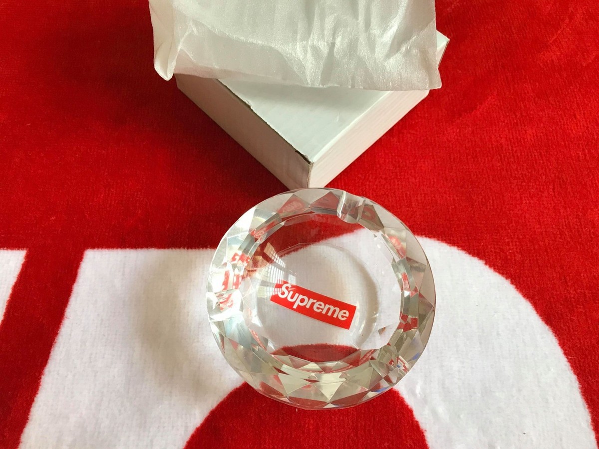 【美品】Supreme 13SS Glass Ash ガラストレイ FW13 Supreme Diamond Cut crystal ashtray small box logo Very Rare
