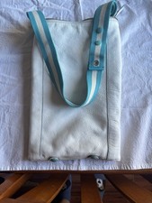 Borsa a tracolla Gabs bianca blu pelle ciottoli tela tracolla accento bottoni