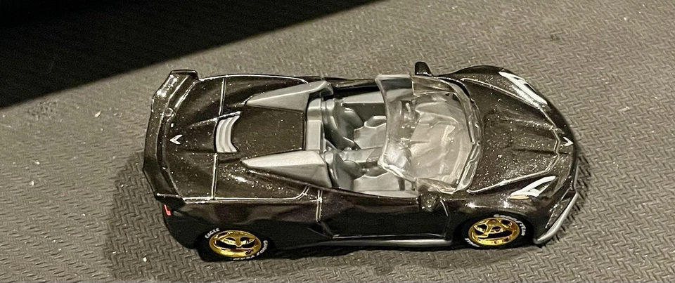 Matchbox 2023 Chevy Corvette Z06 Convertible PERSONALIZADO Rueda y Neumático Real Riders  Foto 4 de 4