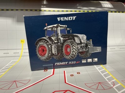 1/32 WIKING - FENDT 939 VARIO  LE { DISPLAYED}